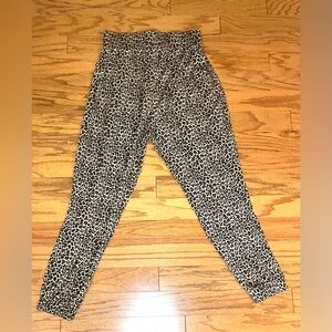 2/$15 Max- Cheetah print causal leggings pants  Size‎ 8